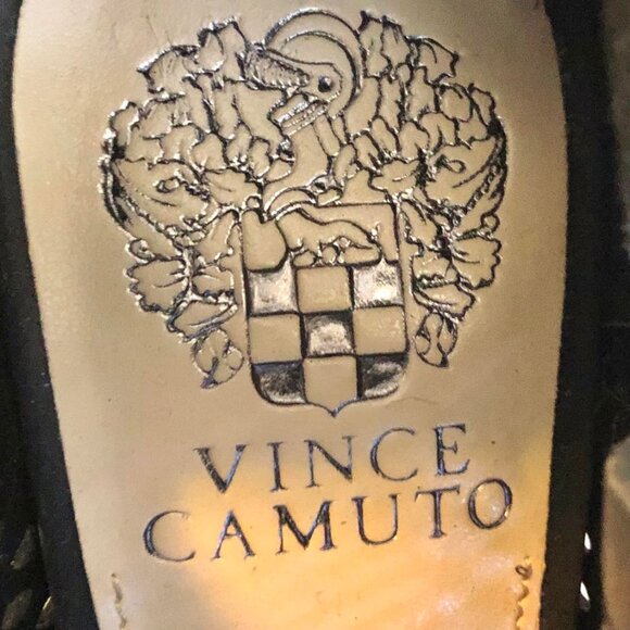 NWT VINCE CAMUTO Katnina Perforated Leather Bootie Peep-toe Black 7.5 MSRP $149 - Picture 6 of 9